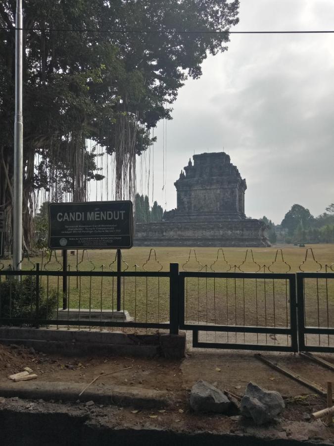 Losmen Fadel Malioboro Jogja *